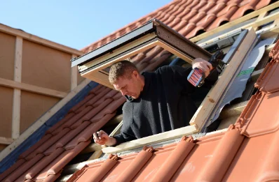 Pose de fenêtres de toit Velux à Cescau